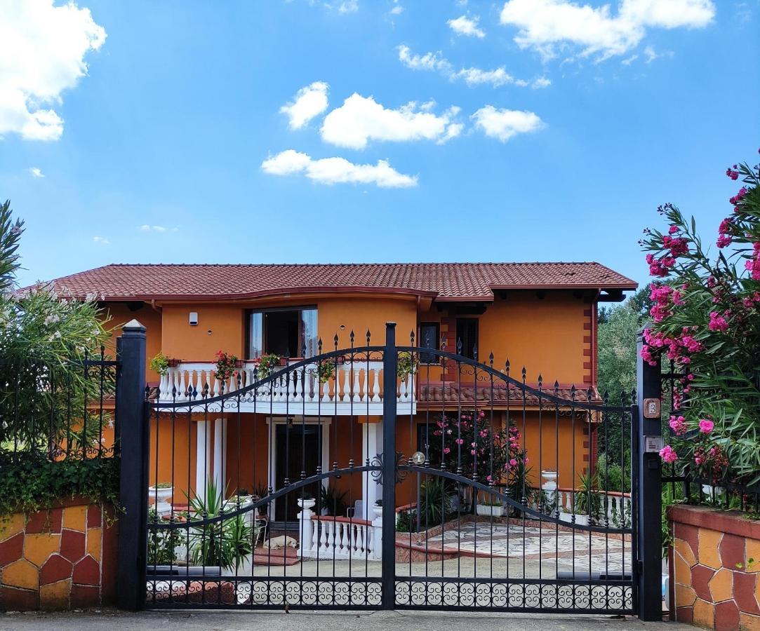 Caccuri Villa Di Gioia מראה חיצוני תמונה